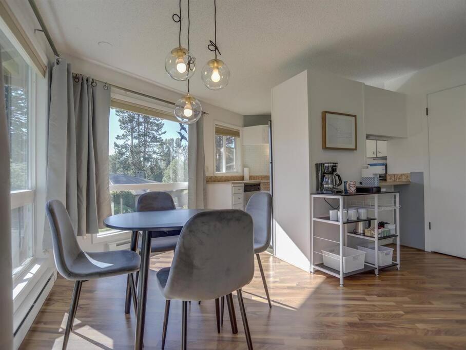 Ski-Mount Hood Charm-Welches,Golf And Ski Resort Condo,W&D, Wifi,Near Woods,Hiking,Fishing Mount Hood Village Exterior photo